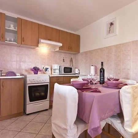 Mit Privatpool Fuer 6 Personen Ca 90 Qm In Sveti Petar U Sumi, Istrien Binnenland Von Istrien * Sveti Petar u Sumi