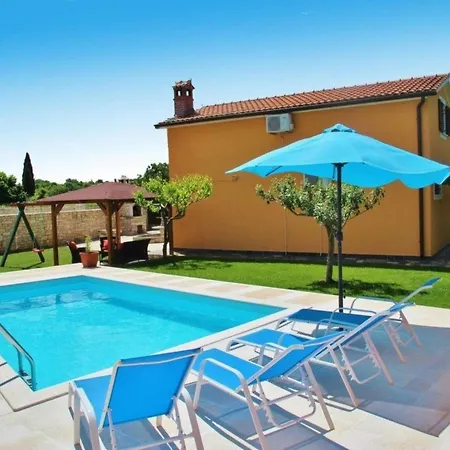 Mit Privatpool Fuer 6 Personen Ca 90 Qm In Sveti Petar U Sumi, Istrien Binnenland Von Istrien